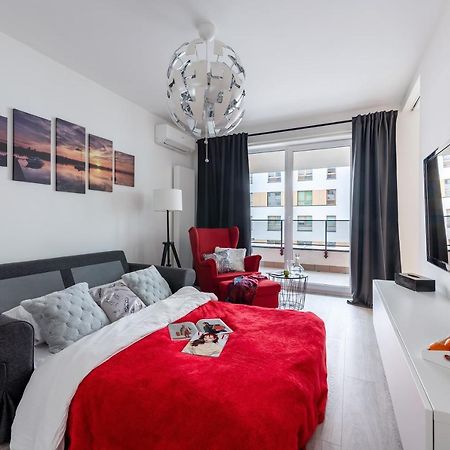 Komputerowa P&O Serviced Apartments Varsovia Exterior foto