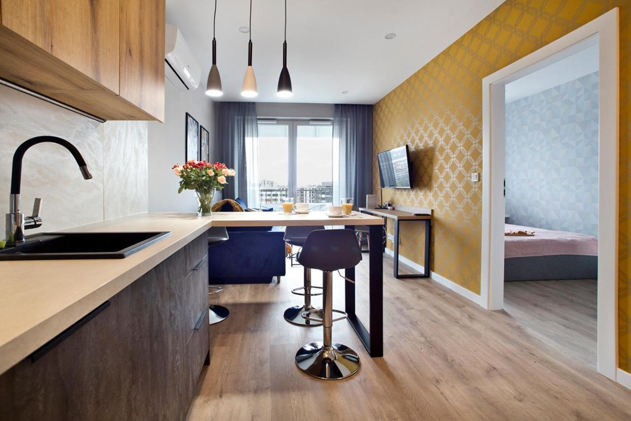 Komputerowa P&O Serviced Apartments Varsovia Exterior foto